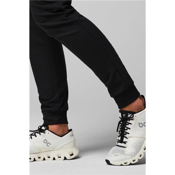 Fabletics Women's Active Scrub Jogger - MotionTech, Pocket-Packed, Lightweight - Picture 4 of 7